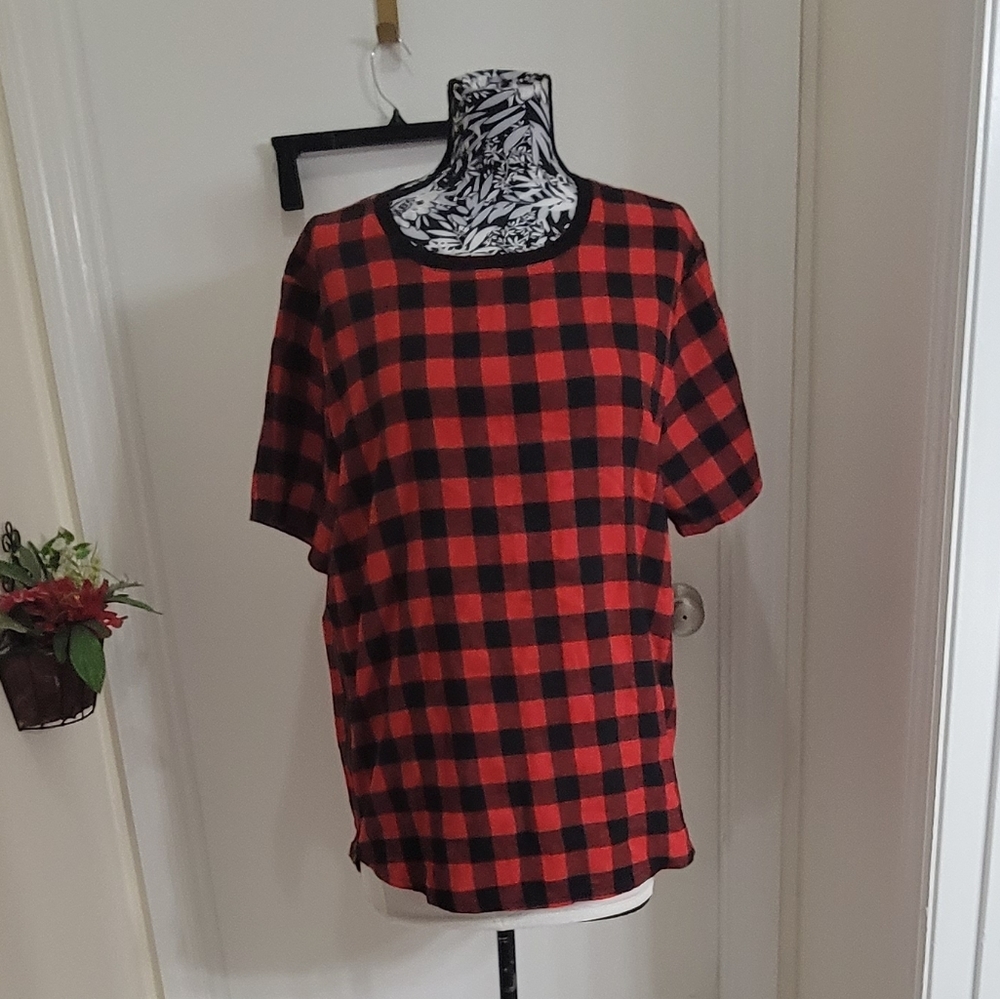 Olrik Red Buffalo  crew neck top